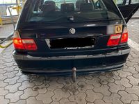 Gebraucht BMW 320 150 PS (110 kW) 2004 Schwarz Kombi