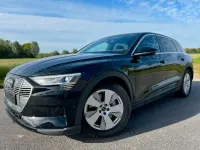 Second-hand Audi e-tron 230 kW (313 CP) 2022 Negru SUV