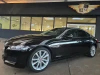 Gebraucht Jaguar XF Prestige 301 PS (221 kW) 2018 Schwarz Limousine