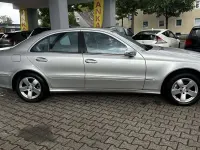 Gebraucht Mercedes E270 177 PS (130 kW) 2002 Silber Limousine