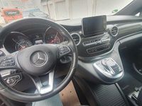 Gebraucht Mercedes V220 Edition 163 PS (119 kW) 2017 Blau Van / Kleinbus