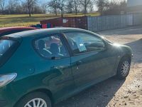 Gebraucht Peugeot 206 65 PS (47 kW) 1999 Grün Kleinwagen