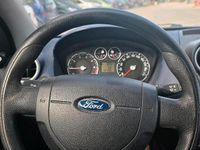 Gebraucht Ford Fiesta 69 PS (50 kW) 2006 Blau Kleinwagen