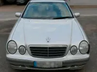 Gebraucht Mercedes E240 170 PS (125 kW) 2026 Grau Limousine