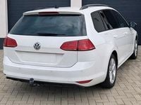 Gebraucht VW Golf VII 125 PS (91 kW) 2015 Weiß Kombi