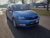 Gebraucht Skoda Rapid Ambition 105 PS (77 kW) 2015 Blau Kleinwagen