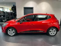 Gebraucht Renault Clio IV Luxe 90 PS (66 kW) 2013 Rot Kleinwagen