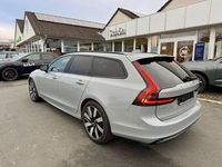 Gebraucht Volvo V60 197 PS (144 kW) 2024 Blau Kombi