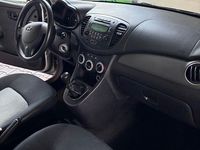 Gebraucht Hyundai i10 Classic 67 PS (49 kW) 2010 Silber Kleinwagen