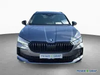 Neu Skoda Superb SportLine 150 PS (110 kW) 2026 Graphitegrau metallic Kombi