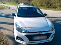 Gebraucht Hyundai i20 84 PS (61 kW) 2019 Weiß Kleinwagen
