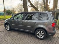 Gebraucht VW Touran Highline 170 PS (125 kW) 2013 Grau Van / Kleinbus