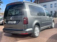 gebraucht VW Caddy Maxi Highline Xenon Navi Sitzh. Service