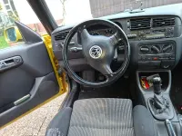 Używany VW Golf 90 KM (66 kW) 1999 Żółty Kabriolet
