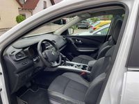 Gebraucht Renault Kadjar Life 131 PS (96 kW) 2015 Weiß SUV