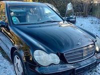 Gebraucht Mercedes 200 163 PS (119 kW) 2002 Blau Limousine