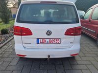 Gebraucht VW Touran 105 PS (77 kW) 2011 Weiß Van / Kleinbus