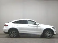 Gebraucht Mercedes GLC300 306 PS (225 kW) 2021 Polarweiss SUV