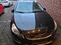 Gebraucht Volvo V60 215 PS (158 kW) 2011 Schwarz Kombi
