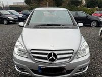 Gebraucht Mercedes B200 136 PS (100 kW) 2009 Grau Van / Kleinbus