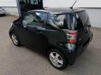 Gebraucht Toyota iQ 68 PS (50 kW) 2009 Schwarz Kleinwagen