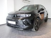 Gebraucht Opel Mokka Ultimate 131 PS (96 kW) 2024 Lackierung schwarz perla nera/typ aussenverkleidung metalliclackierung SUV