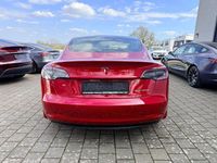 Gebraucht Tesla Model 3 350 kW (476 PS) 2019 Rot Limousine