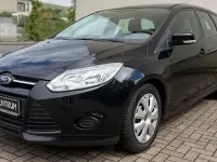 Używany Ford Focus Trend 95 KM (69 kW) 2013 Czarny Sedan/Limuzyna