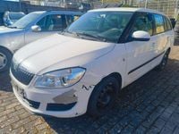 Gebraucht Skoda Fabia Ambition 90 PS (66 kW) 2012 Weiß Kombi