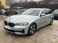 Gebraucht BMW 520 Performance 190 PS (139 kW) 2021 Glaciersilber Kombi
