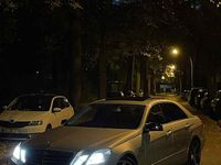 Gebraucht Mercedes E350 231 PS (169 kW) 2025 Silber Limousine