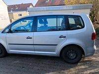 Gebraucht VW Touran 105 PS (77 kW) 2011 Silber Van / Kleinbus