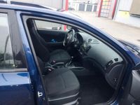 Gebraucht Hyundai i30 109 PS (80 kW) 2010 Blau Kleinwagen