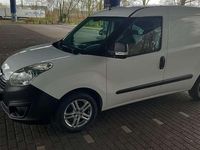 Gebraucht Opel Combo Selection 95 PS (69 kW) 2015 Weiß Van / Kleinbus