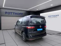 Gebraucht VW T7 150 PS (110 kW) 2024 Deep black perleffekt Van