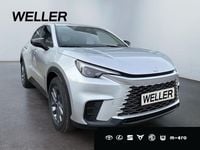 Neu Lexus LBX 136 PS (100 kW) 2025 Silber SUV