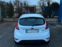 Gebraucht Ford Fiesta 82 PS (60 kW) 2009 Weiß Kleinwagen
