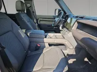 Gebraucht Land Rover Defender SE Dynamic 253 PS (186 kW) 2026 Santorini black SUV