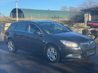 Gebraucht Opel Insignia Edition 140 PS (102 kW) 2010 Schwarz Kombi