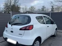Usata Mitsubishi Colt 75 CV (55 kW) 2009 Bianco Utilitaria