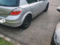 Używany Opel Astra 105 KM (77 kW) 2007 Srebrny Sedan/Limuzyna