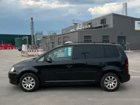 Gebraucht VW Touran 115 PS (84 kW) 2003 Schwarz Van / Kleinbus
