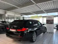 Gebraucht BMW 530 Performance 286 PS (210 kW) 2022 Schwarz Kombi