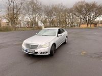 Gebraucht Mercedes E250 Elegance 204 PS (150 kW) 2009 Silber Limousine