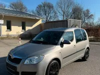 Gebraucht Skoda Roomster 69 PS (50 kW) 2009 Gold Van / Kleinbus