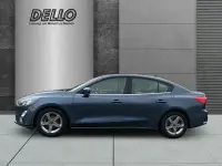 Gebraucht Ford Focus Cool & Connect 125 PS (91 kW) 2021 Blau Limousine