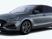 Gebraucht Hyundai i30 Advantage 101 PS (74 kW) 2024 Ecotronic grey / mic Kleinwagen