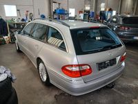 Gebraucht Mercedes E200 Avantgarde 163 PS (119 kW) 2003 Silber Kombi