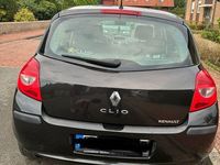 Gebraucht Renault Clio II Authentique 75 PS (55 kW) 2006 Schwarz Limousine