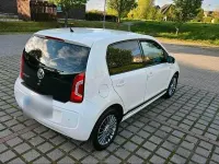 Gebraucht VW up! high up! 69 PS (50 kW) 2013 Weiß Kleinwagen